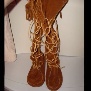 Minnetonka Lace Up Boots