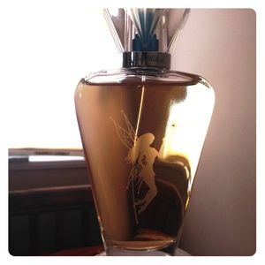 Paris Hilton perfume