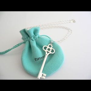 Tiffanys Classic silver key necklace