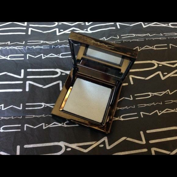 MAC Richmetal Highlighter in ARCSILVER New Rare