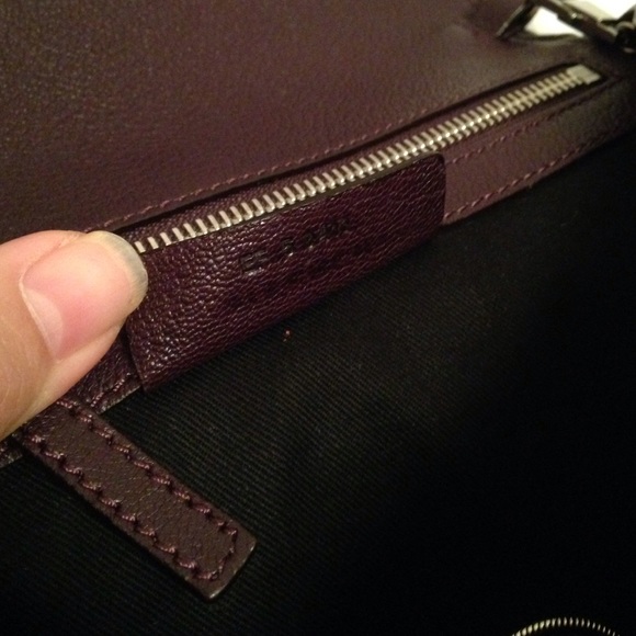 🚨SALE🚨Givenchy Obsedia Chain Clutch - Picture 4 of 4