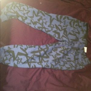 star and blue sweat pants