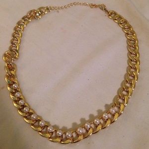 Chain pearl necklace