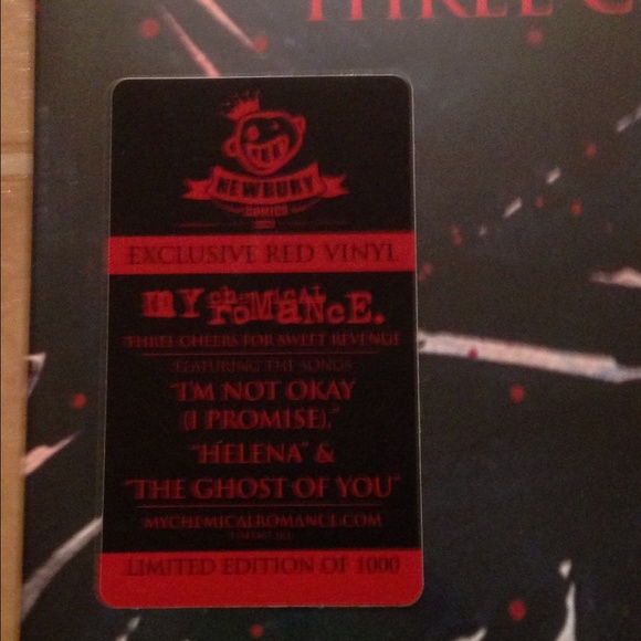 🚫SOLD🚫 MCR Vinyl Bundle 💗 - Picture 4 of 4