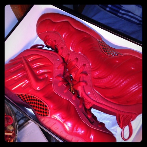 Red foams! - Picture 1 of 3