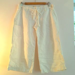 Abercrombie & Fitch Gaucho Capris Pants