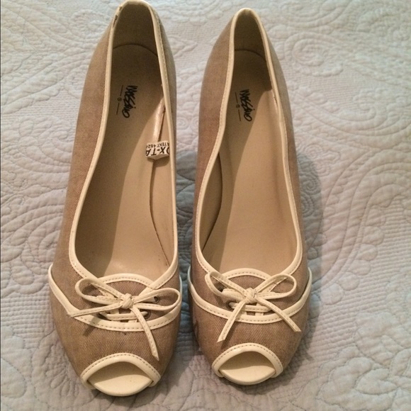 Tan heels