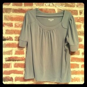Grey quarter length shirt (: