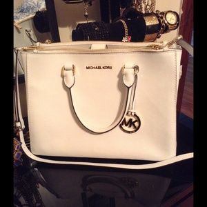 Michael Kors Large Sutton