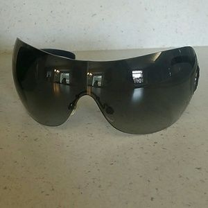 Rare authentic Chanel sunglasses #6028