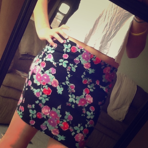 Floral pencil skirt