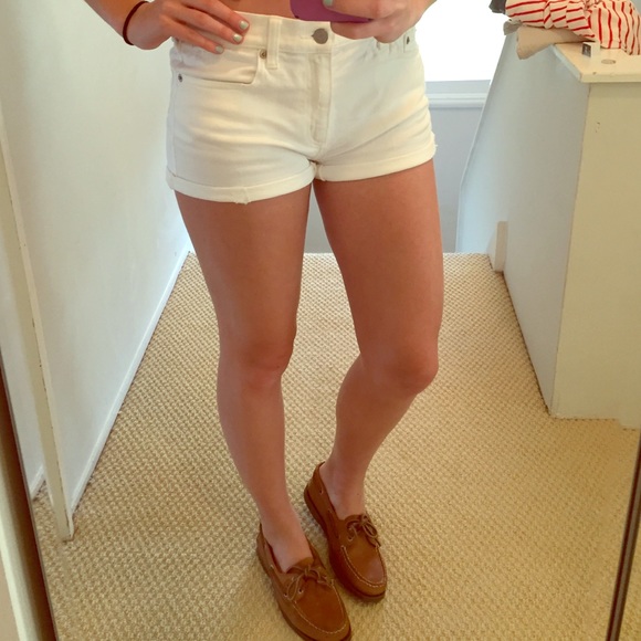 Gap white slim shorts