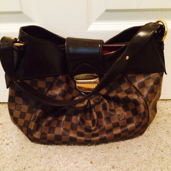 Louis Vuitton "sistina" Damier Medium sized bag.