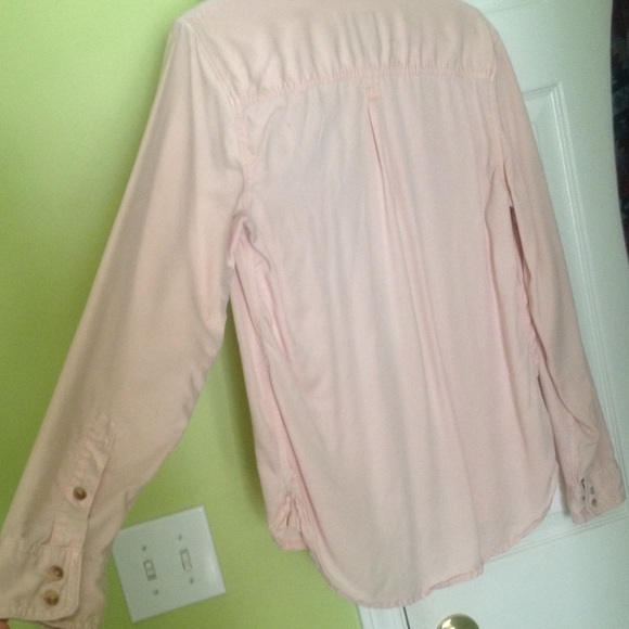 Button-up - Picture 2 of 2