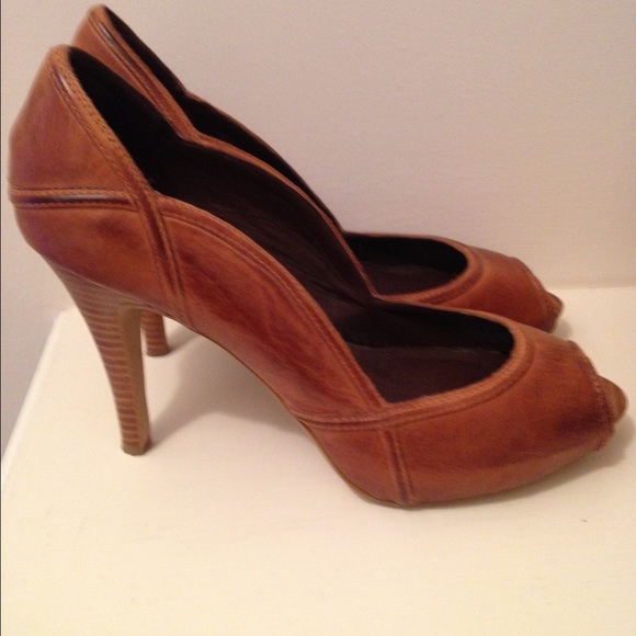 Tan leather high heels