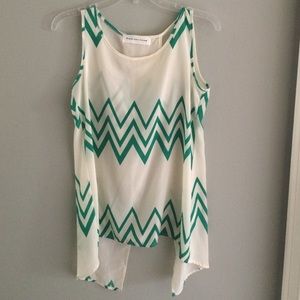 Cute chevron top