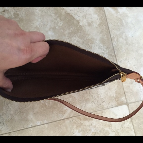 Louis Vuitton small handbag - Picture 3 of 4