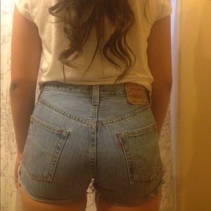 🚫SOLD🚫Denim Levi shorts