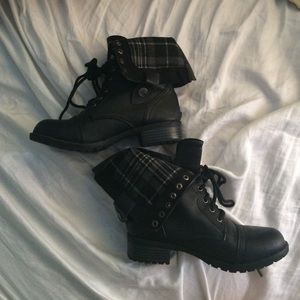 Black Combat boots with plaid insides