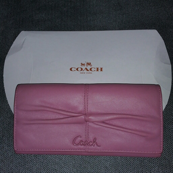 Coach Billfold/Wallet