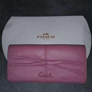 Coach Billfold/Wallet