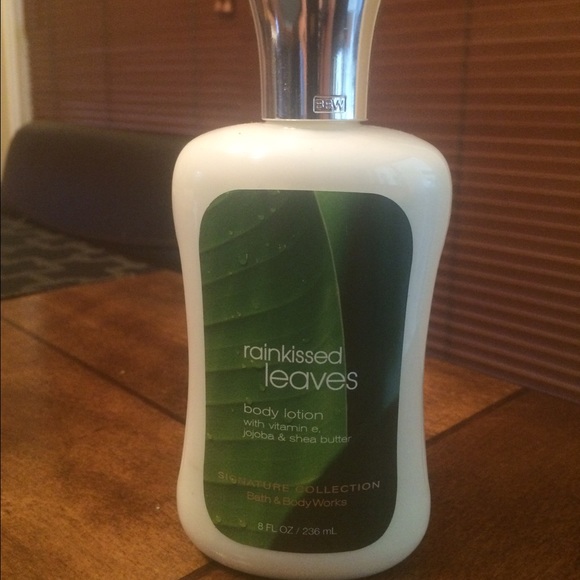 Rain kissed bath &body works lotion