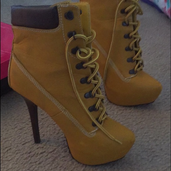 Dollhouse Timberland boot style with heel