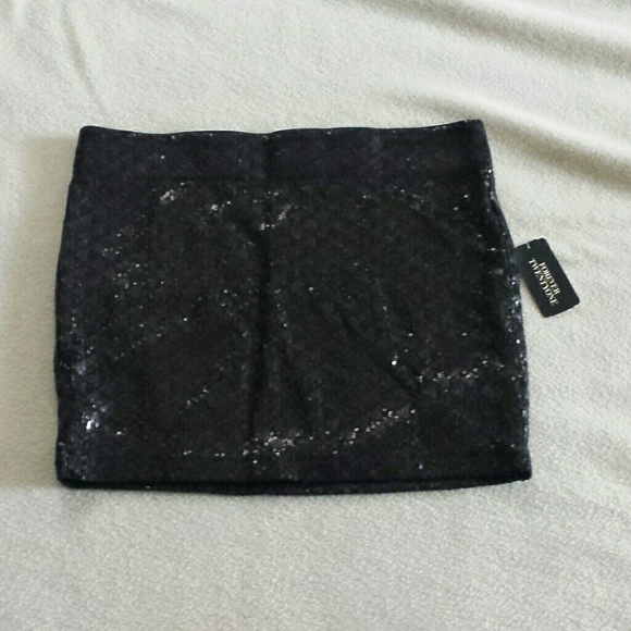 Sequined mini skirt traded