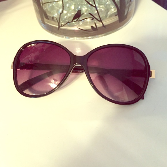 H&M Accessories - H&M Black Sunglasses