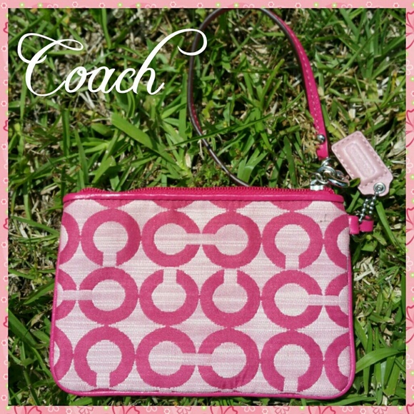 Coach wristlet beautiful pink - Picture 2 of 3