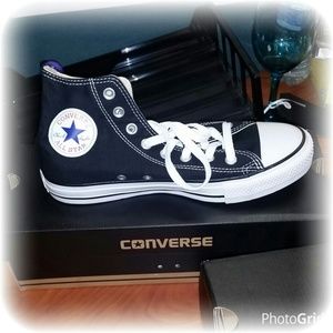 Black High Top Converse....Unisex