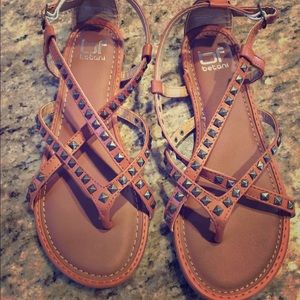 Brown summer sandals!