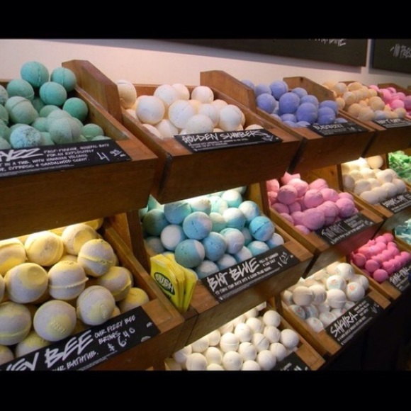 ISO LUSH BATH BOMBS AND BUBBLE BARS