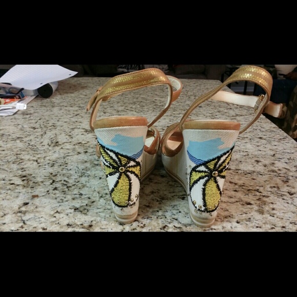 SOLD 👡COACH BEACH WEDGE - Picture 3 of 4