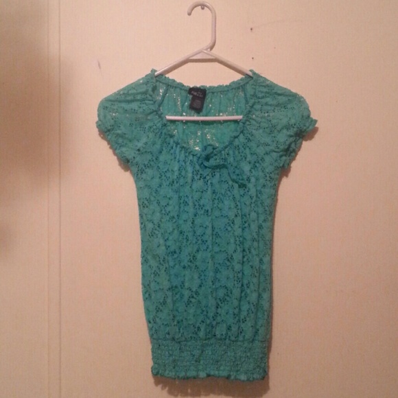 A rue 21 dress shirt