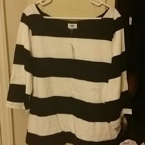 New old navy shirt