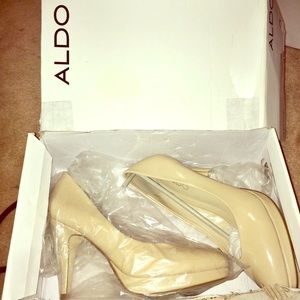 ALDO Nude heels