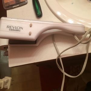 Revlon hair straightener