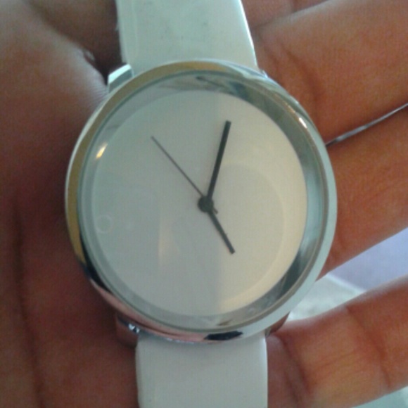 Fashion watch - Picture 3 of 3