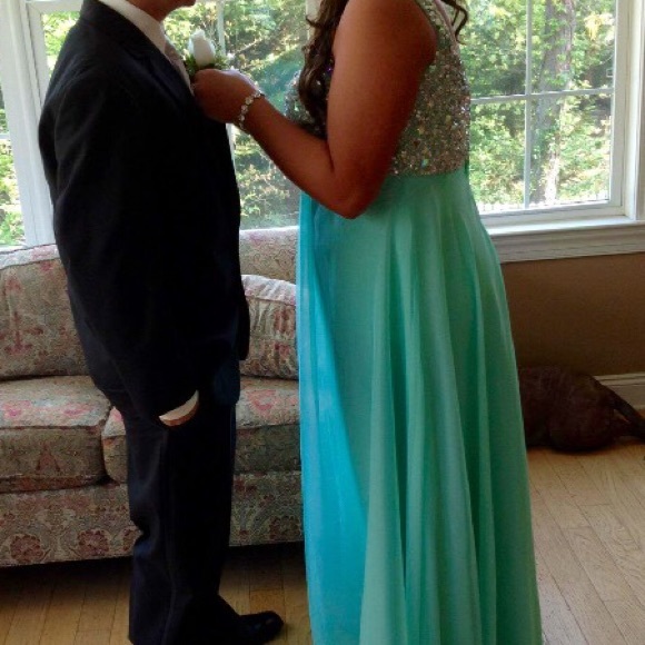 Prom Dress - Picture 4 of 4