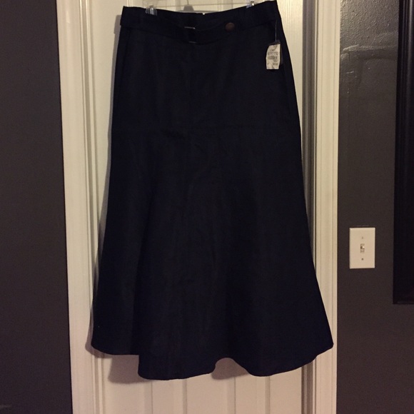 Cute skirt with denim look with embellished belt