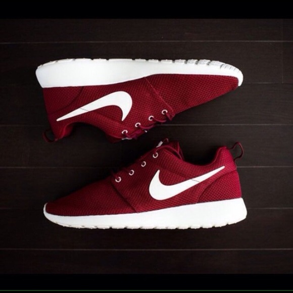 Nike Roshe : Team red