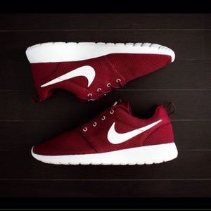 Nike Roshe : Team red