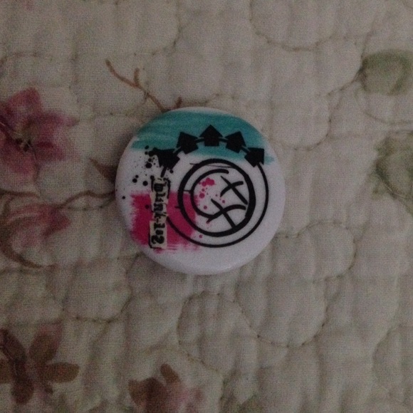 Blink 182 Button