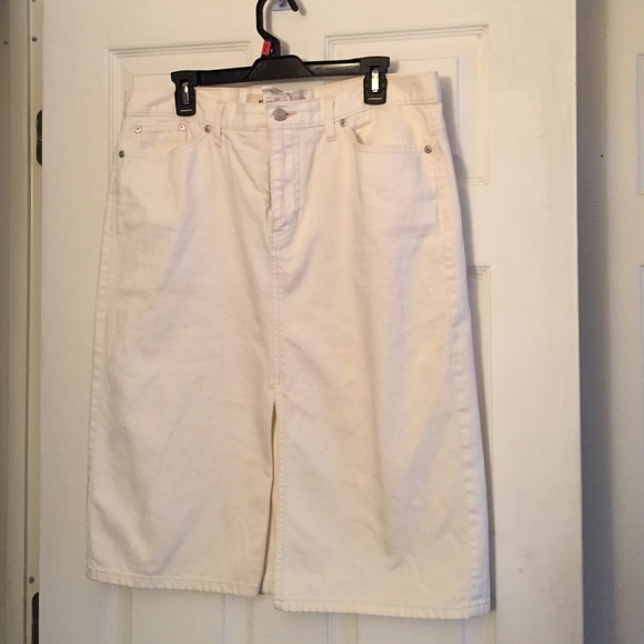 White denim jean skirt -size 16
