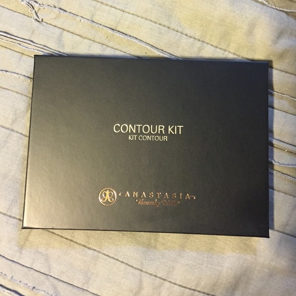Anastasia Beverly Hills original contour kit