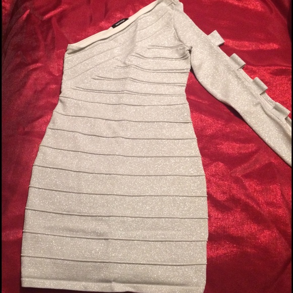 🎉One arm silver short dress