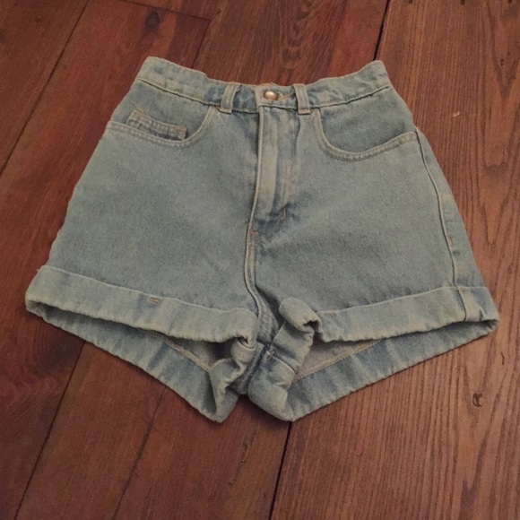 AMERICAN APPAREL denim shorts