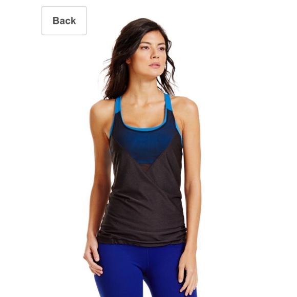 HOT PINK COLOR. UnderArmour Rave N' Flow Tank!