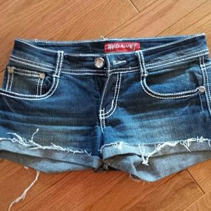 Red Rivet short jean shorts